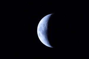 Crecent Moon, 28th Mar 2012.