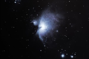 M42 M43 Great Orion Nebula, 12th Dec 2012.  Canon EOS 300D.